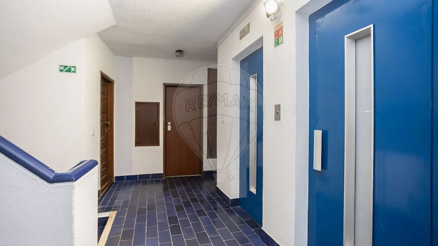 Apartamento T0 para Venda em Costa da Caparica