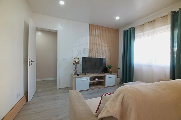 Apartamento T2 para Venda em Seixal, Arrentela e Aldeia de Paio Pires Foto 18