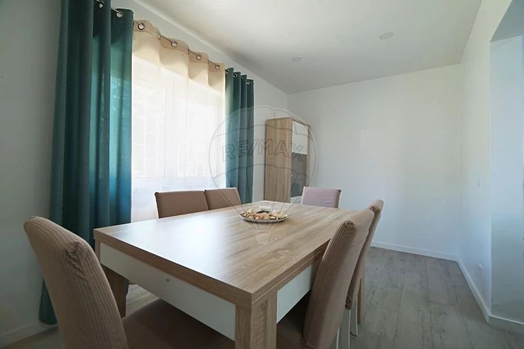 Apartamento T2 para Venda em Seixal, Arrentela e Aldeia de Paio Pires Foto 19