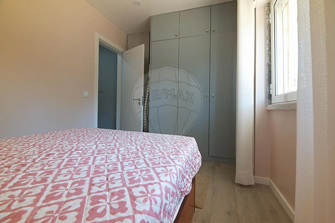 Apartamento T2 para Venda em Seixal, Arrentela e Aldeia de Paio Pires Foto 14