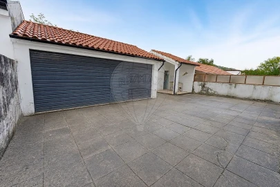 Moradia T4 para Venda em Milheiros