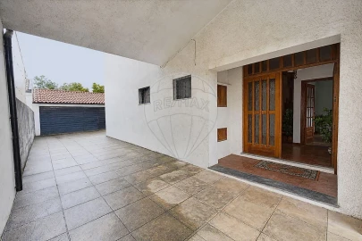 Moradia T4 para Venda em Milheiros