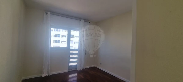 Apartamento T1 para Arrendamento em Vilar de Andorinho