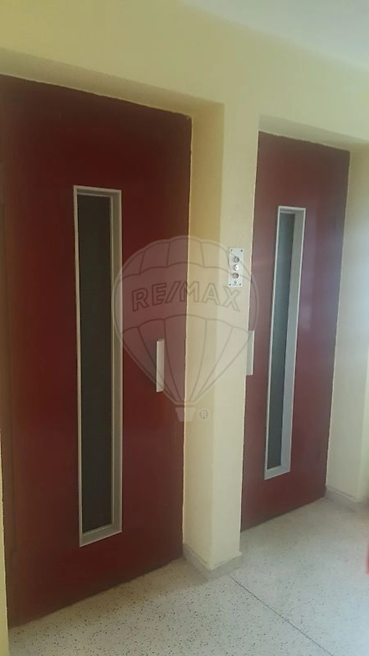 Apartamento T1 para Arrendamento em Vilar de Andorinho Foto 1