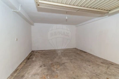 Garagem para Venda em Tavarede