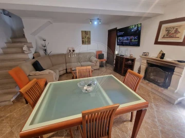 Moradia T2 para Venda em Santo Antonio dos Olivais