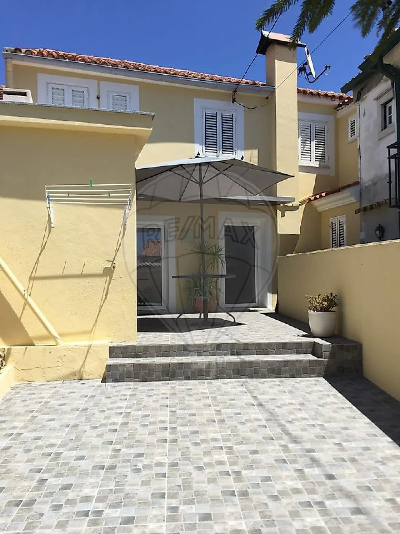 Moradia T2 para Venda em Santo Antonio dos Olivais Foto 5