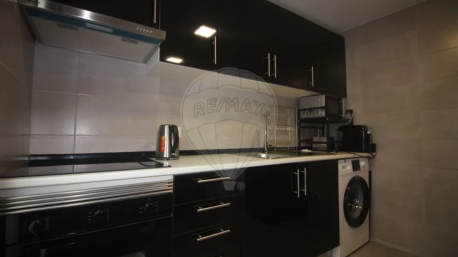 Apartamento T2 para Arrendamento em Sé Nova, Santa Cruz, Almedina e São Bartolomeu