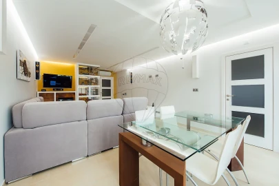 Apartamento T4 para Venda em Benedita