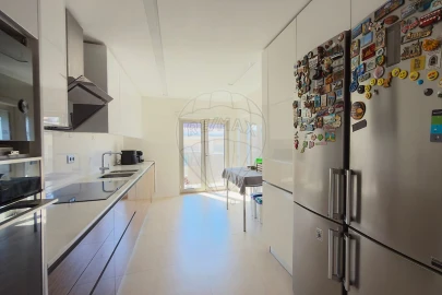 Apartamento T4 para Venda em Benedita
