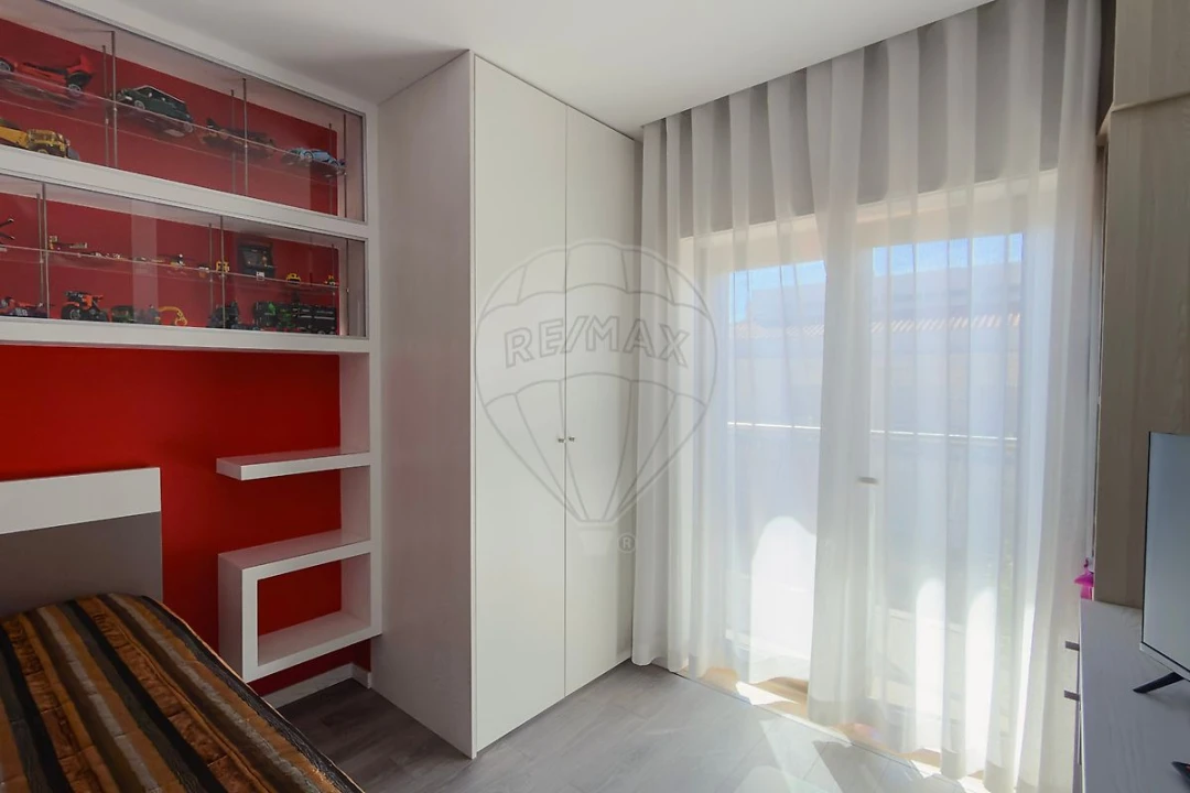 Apartamento T4 para Venda em Benedita Foto 18