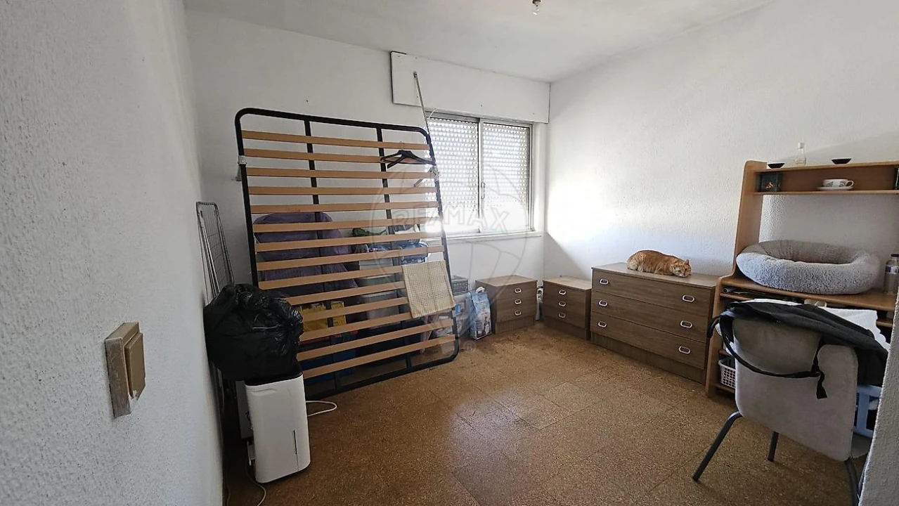 Apartamento T4 para Venda em Santo António dos Cavaleiros e Frielas Foto 9