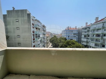 Apartamento T1 para Arrendamento em Benfica
