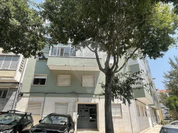Apartamento T1 para Arrendamento em Benfica