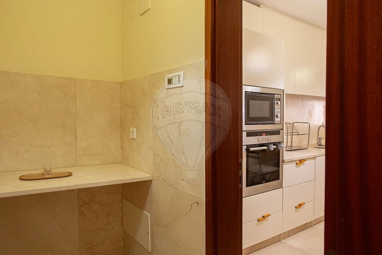 Apartamento T1 para Venda em Ramalde Foto 4
