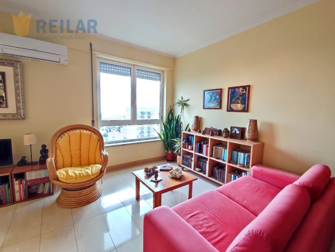 Apartamento T3 para Venda em Moscavide e Portela Foto 12