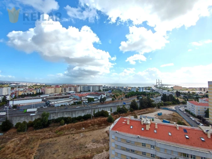 Apartamento T3 para Venda em Moscavide e Portela Foto 24