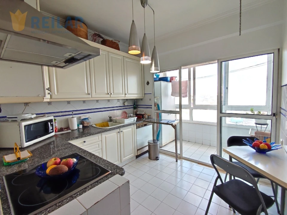 Apartamento T3 para Venda em Moscavide e Portela Foto 2