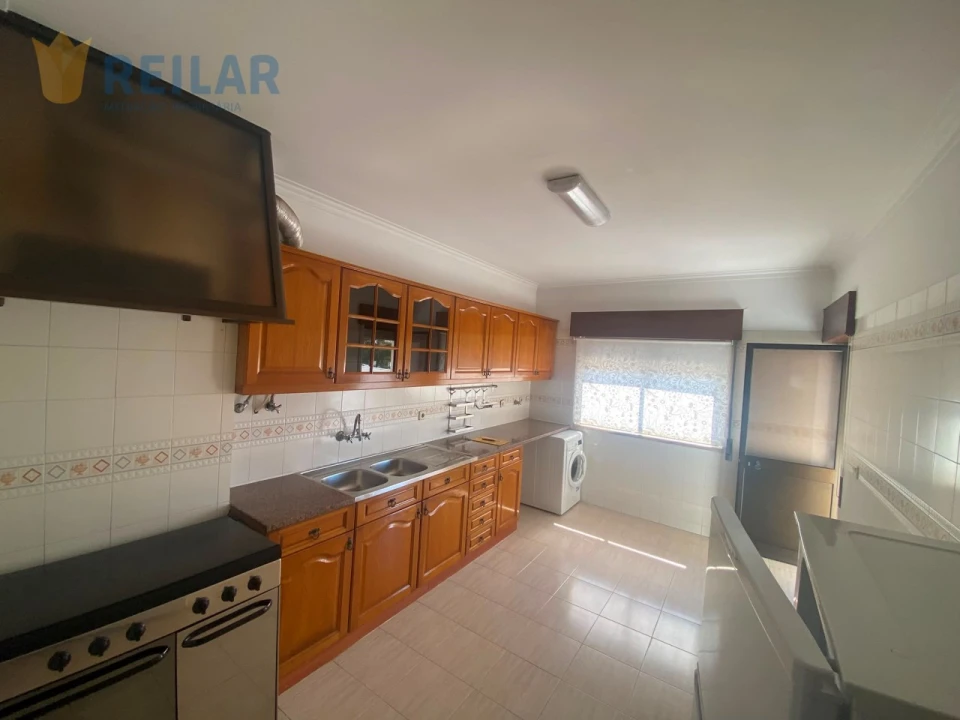 Apartamento T2 para Arrendamento em Póvoa de Santa Iria e Forte da Casa Foto 1