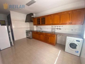 Apartamento T2 para Arrendamento em Póvoa de Santa Iria e Forte da Casa