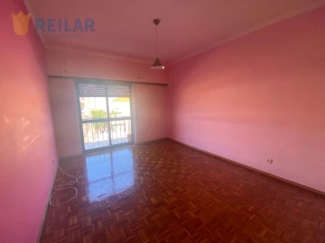 Apartamento T2 para Arrendamento em Póvoa de Santa Iria e Forte da Casa