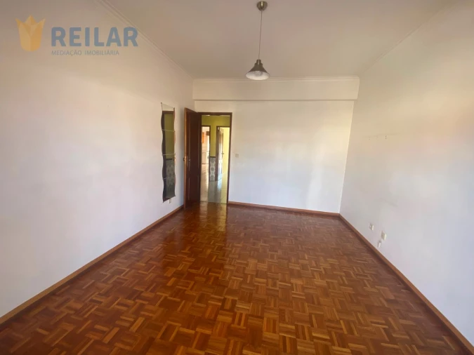 Apartamento T2 para Arrendamento em Póvoa de Santa Iria e Forte da Casa Foto 3
