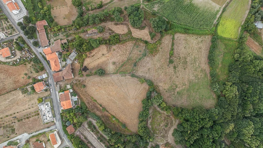 Moradia T5 para Venda em Águas Santas e Moure Foto 2