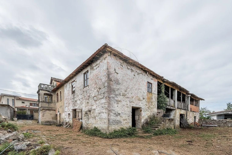 Moradia T5 para Venda em Águas Santas e Moure Foto 29