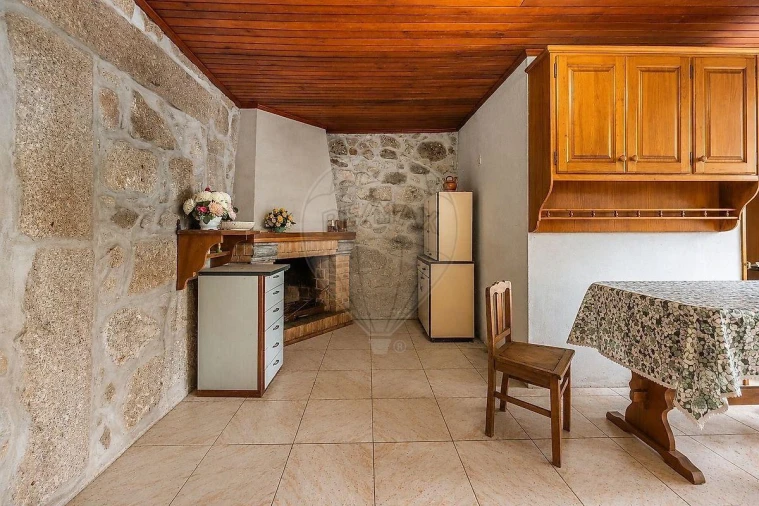 Moradia T5 para Venda em Águas Santas e Moure Foto 33
