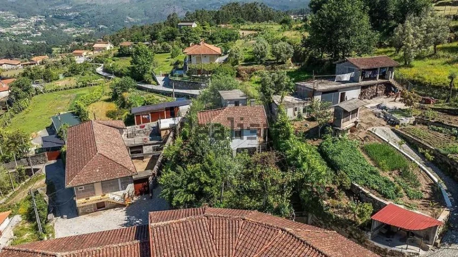 Moradia T1 para Venda em Sobradelo da Goma Foto 2