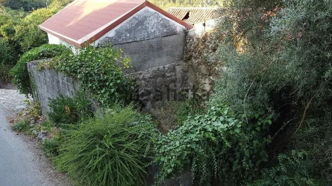 Moradia T1 para Venda em Campos e Louredo Foto 12