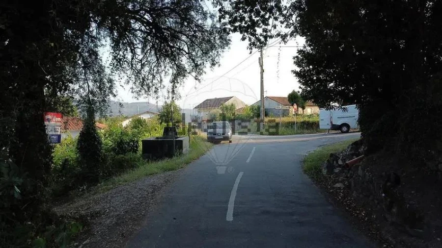 Moradia T1 para Venda em Campos e Louredo Foto 8
