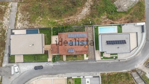 Moradia T6 para Venda em Lanhoso