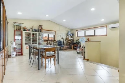 Moradia T6 para Venda em Lanhoso