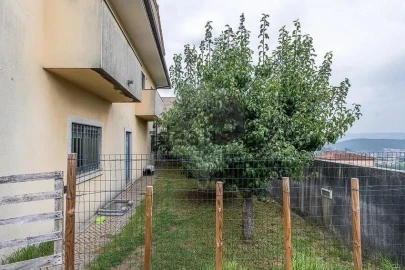 Moradia T6 para Venda em Lanhoso