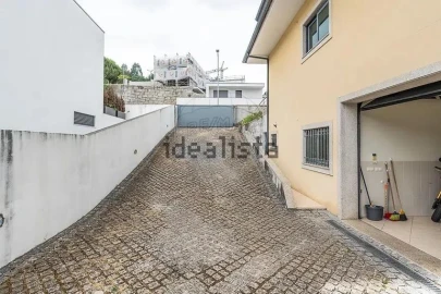 Moradia T6 para Venda em Lanhoso