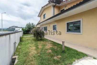 Moradia T6 para Venda em Lanhoso