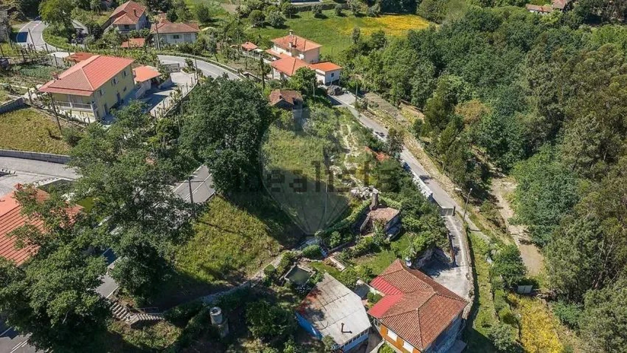 Moradia T1 para Venda em Freitas e Vila Cova Foto 13