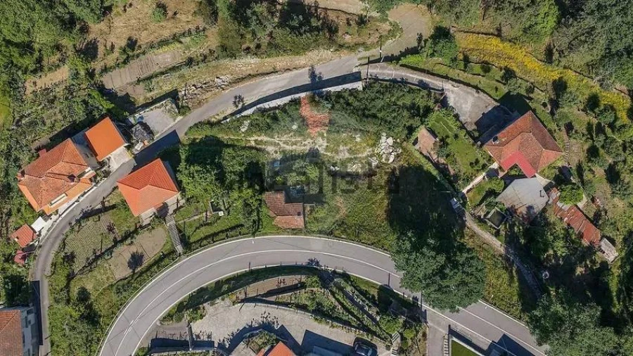 Moradia T1 para Venda em Freitas e Vila Cova Foto 11