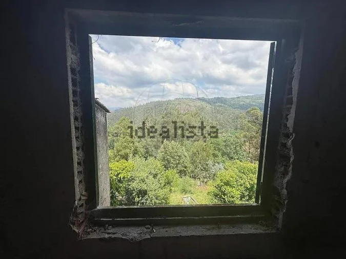Moradia T1 para Venda em Freitas e Vila Cova Foto 18