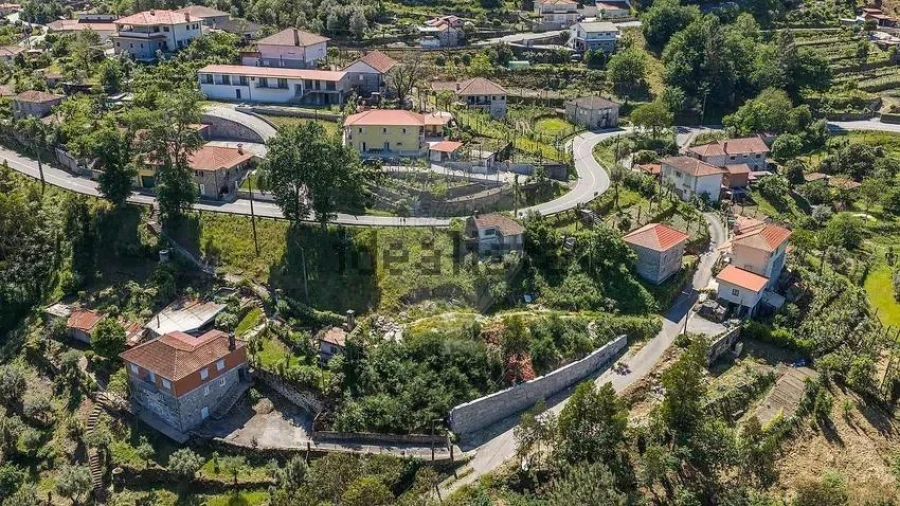 Moradia T1 para Venda em Freitas e Vila Cova Foto 8