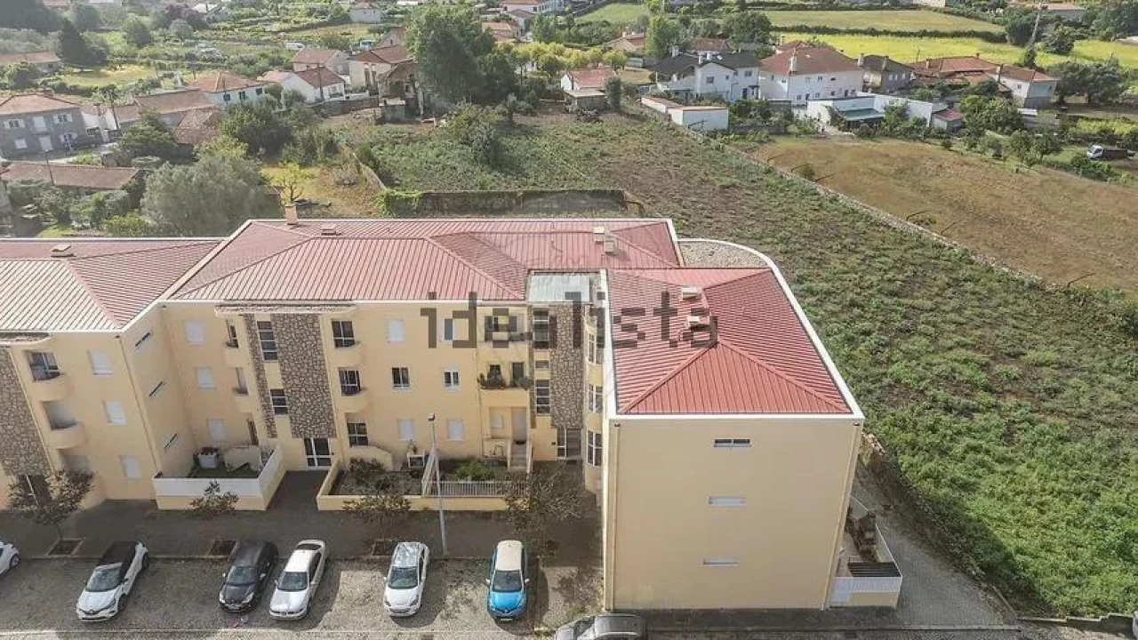 Apartamento T3 para Venda em Forjães Foto 23