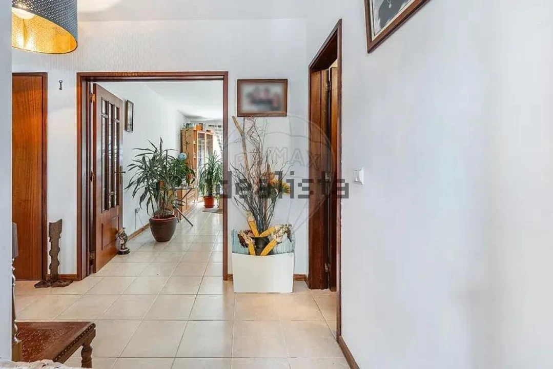 Apartamento T3 para Venda em Forjães Foto 3