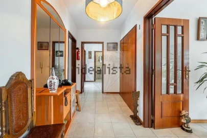 Apartamento T3 para Venda em Forjães