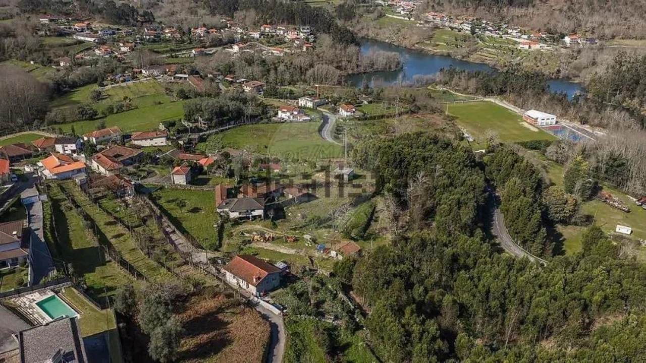 Moradia T1 para Venda em Sobradelo da Goma Foto 7