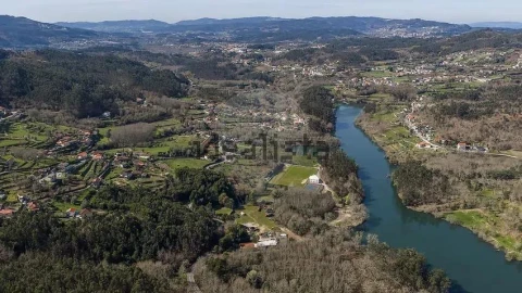 Moradia T1 para Venda em Sobradelo da Goma