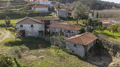 Moradia T1 para Venda em Sobradelo da Goma