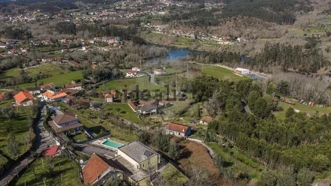 Moradia T1 para Venda em Sobradelo da Goma