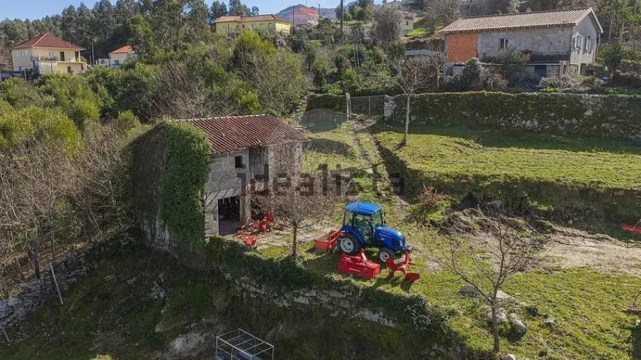 Moradia T1 para Venda em Sobradelo da Goma Foto 17