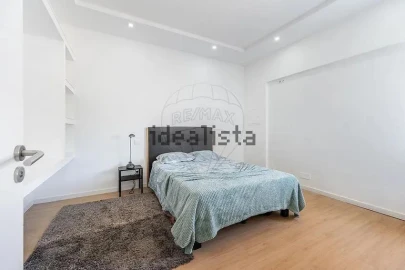 Apartamento T2 para Venda em Taide